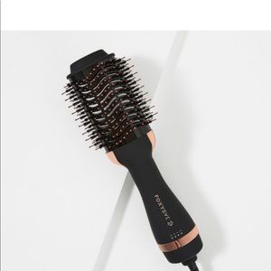 Foxybae Rose Gold Blowout Dryer Brush BNIB